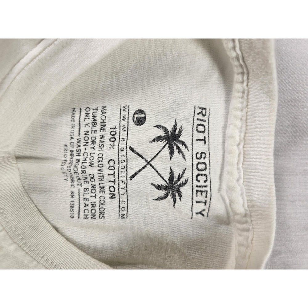 Riot Society Shirt Mens Large Skull Mushroom Embroidered Graphic Tee Tagless - Picture 2 of 9